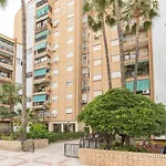 Stunning Spacious City Apartment With Free Parking