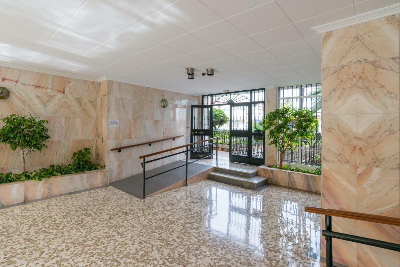 Stunning Spacious With Free Parking Málaga
