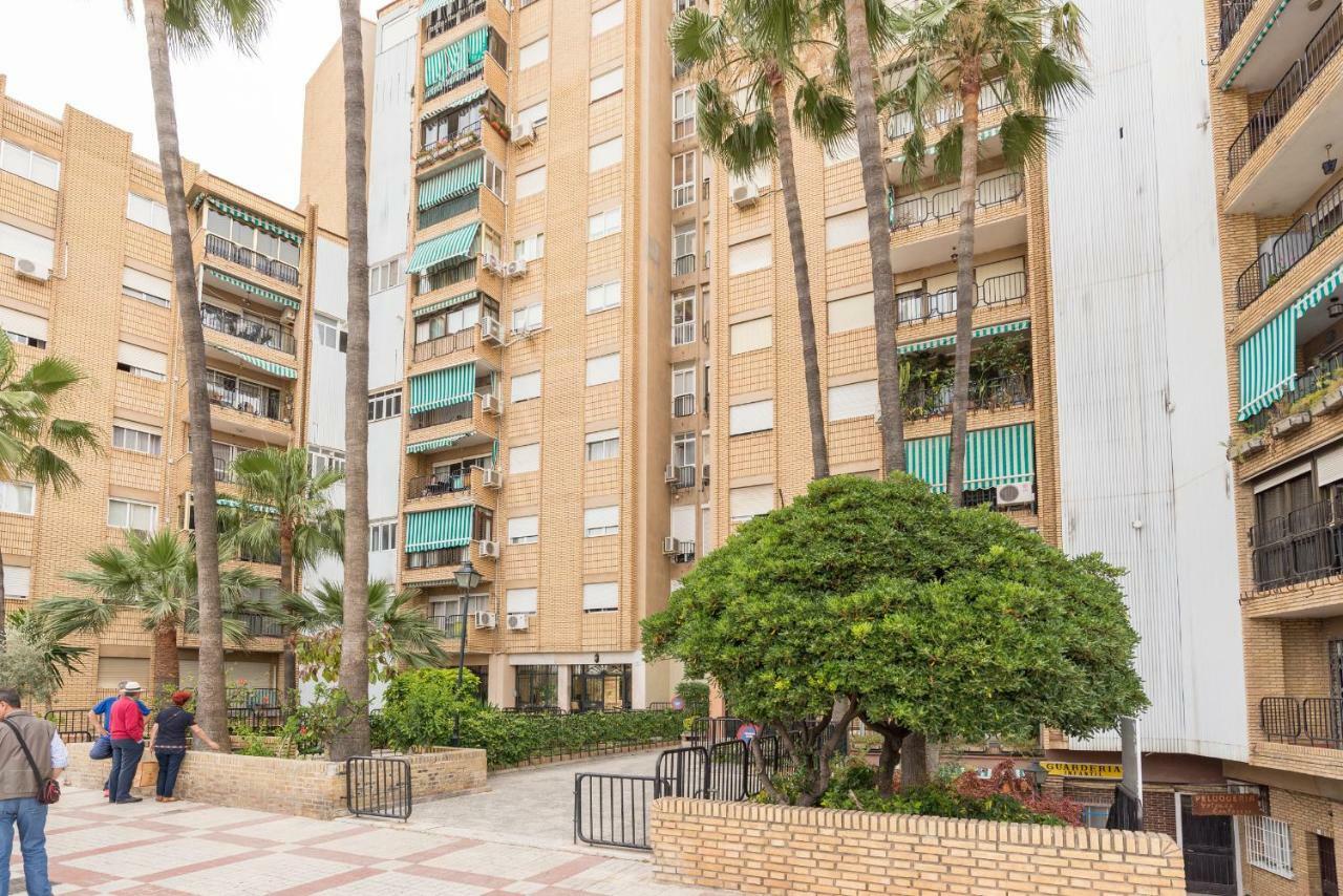 Apartment Stunning Spacious With Free Parking Málaga