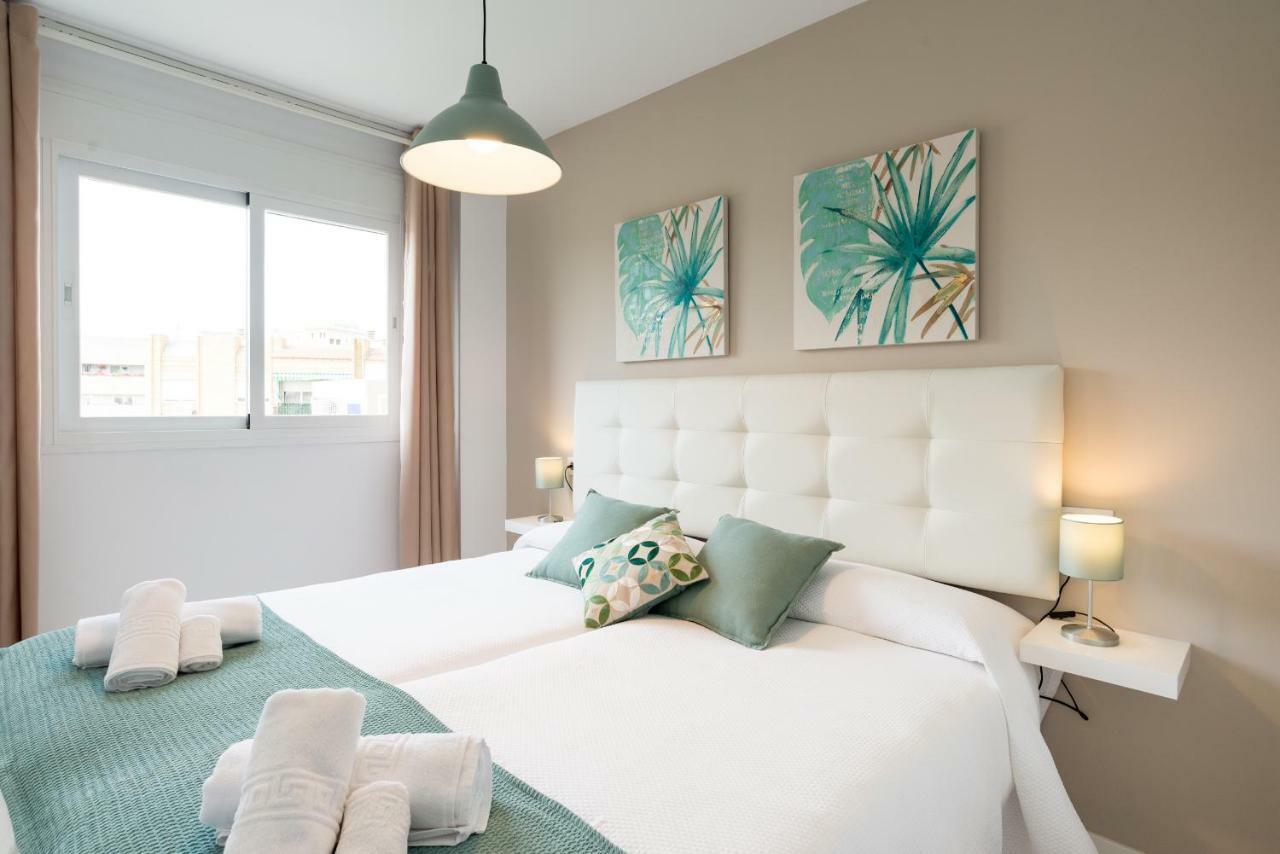 Apartment Stunning Spacious With Free Parking Málaga