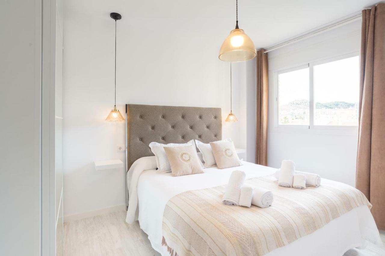 Apartment Stunning Spacious With Free Parking Málaga