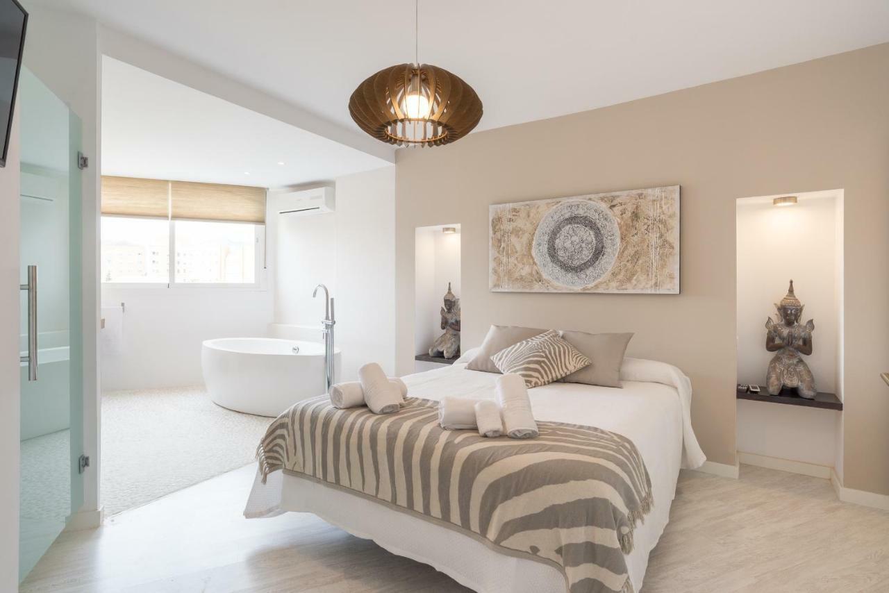 Stunning Spacious With Free Parking Málaga
