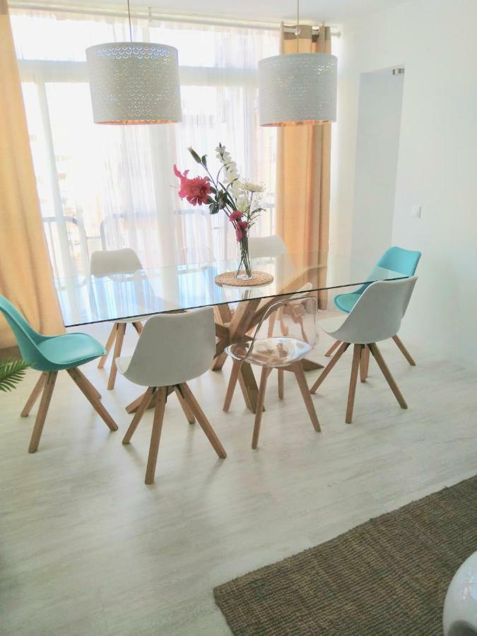 Apartment Stunning Spacious With Free Parking